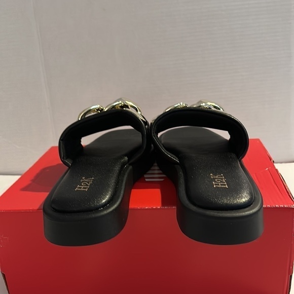 H2k black flip flop sandals. NEW - Picture 2 of 6
